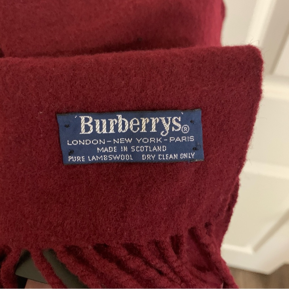 Burberrys Red Lambswool Scarf